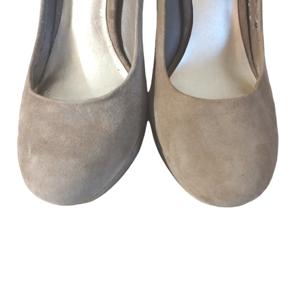 Jessica Simpson Suede Taupe Platform Heels Pumps - Picture 4 of 11